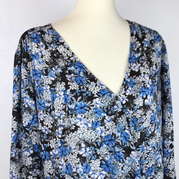 Velvet | Vibrant Floral Blouse - Picture 2 of 7